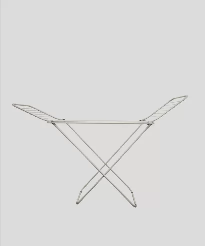 Rust-resistant metal frame on foldable clothes drying stand